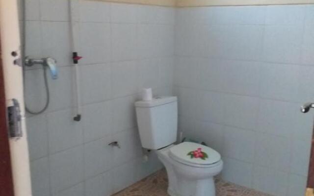 Warung Win Beach & Homestay