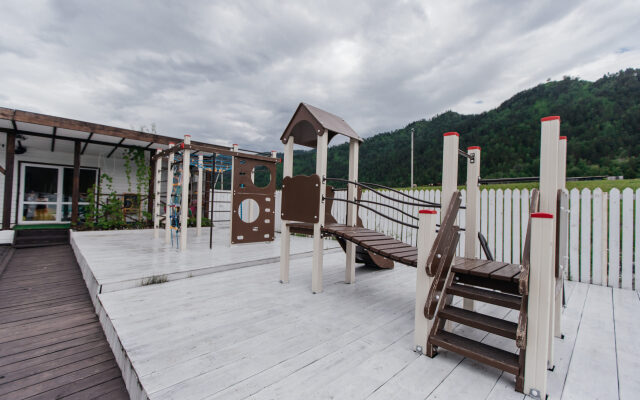 Usad'Ba Yartsevyih Guest House