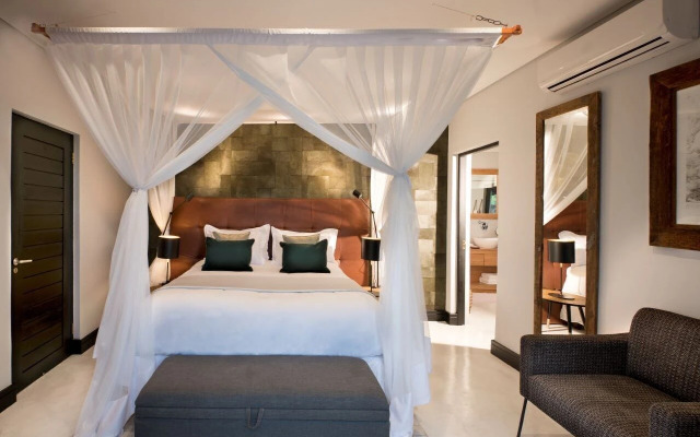Mhondoro Safari Lodge & Villa