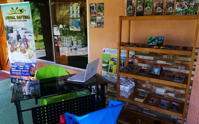 Отель Campestre Arenal