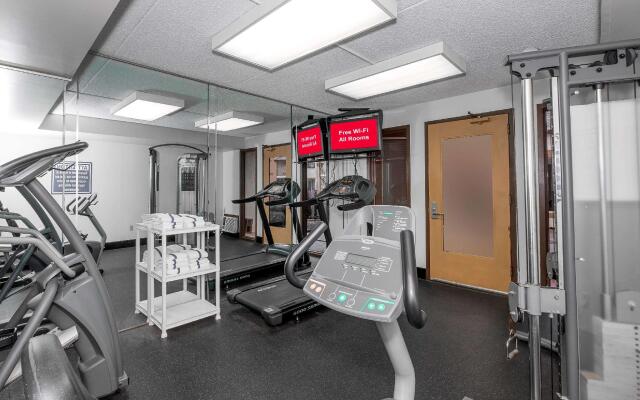 Red Roof Inn PLUS+ & Suites Knoxville West-Cedar Bluff