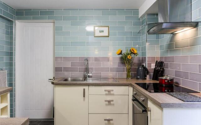Truro apartment in a stunning quiet location