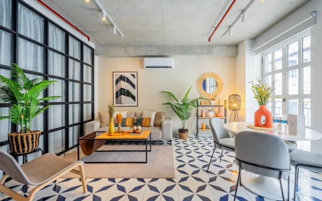 Spacious 2BR in Plaza Herrera