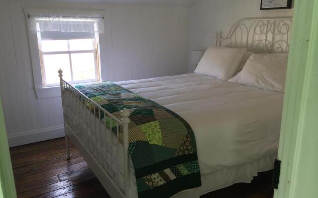 The Old Salt Box Co. - Grandma Lilly's