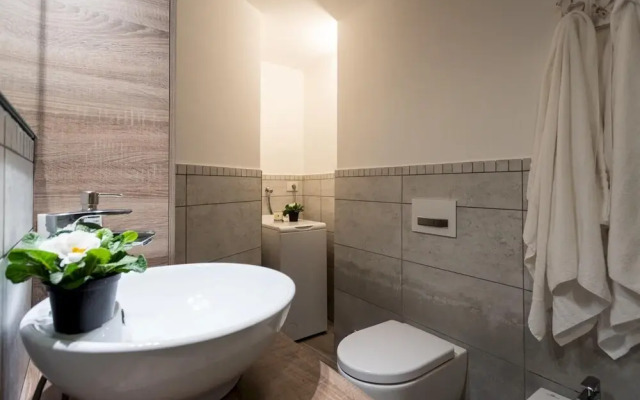 Co-c933-adia67a1 - White Suite With Private Terrace