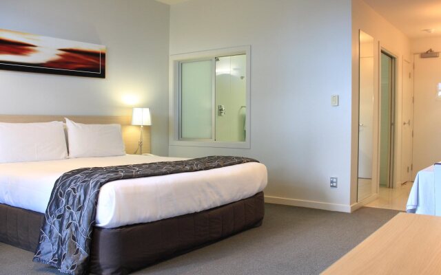 Waves Motel