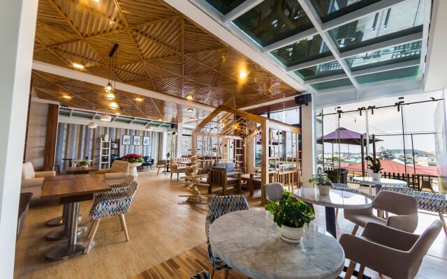 Tasme Hotel
