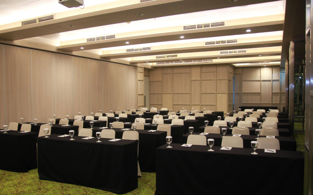 Sparks Life Jakarta, ARTOTEL Curated