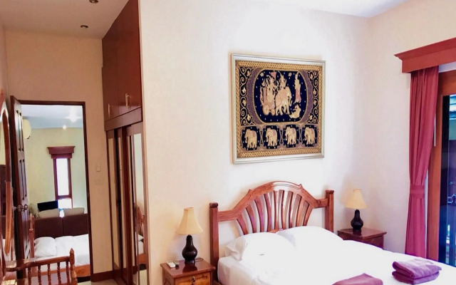 Punyapha Beach Villa