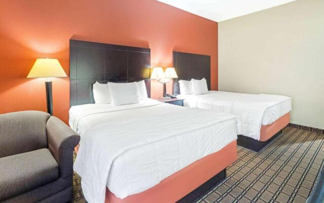 La Quinta by Wyndham McAlester