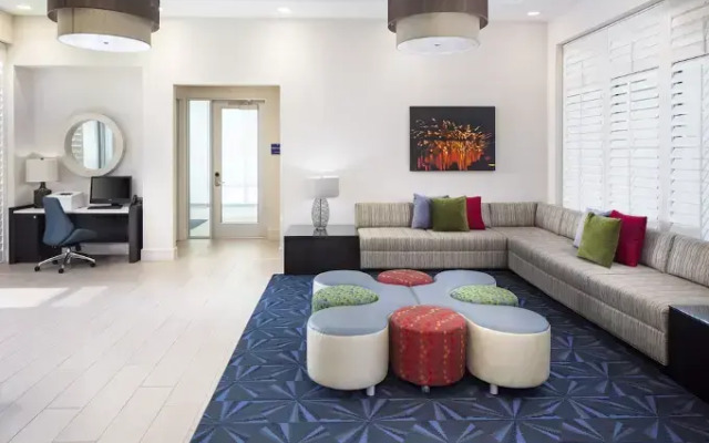 Star Suites By Riverside Theatre