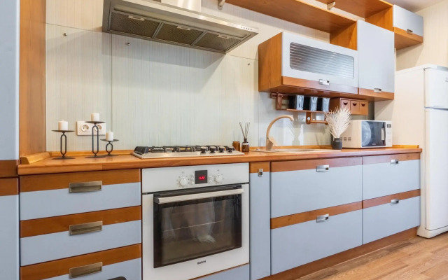 Comfort apartment on Nikolay Ershov street 62B building 2