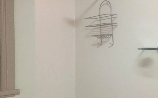 The Criterion Hotel – Bathroom – Newcastle