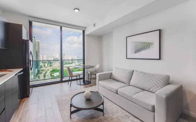 Exclusive Oasis Charming Studio Apt