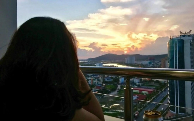 Zan- Newlife Halong Apartment