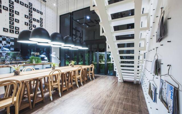 Blu Monkey Hub and Hotel Phuket