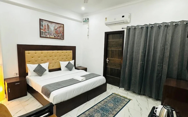 V Rooms