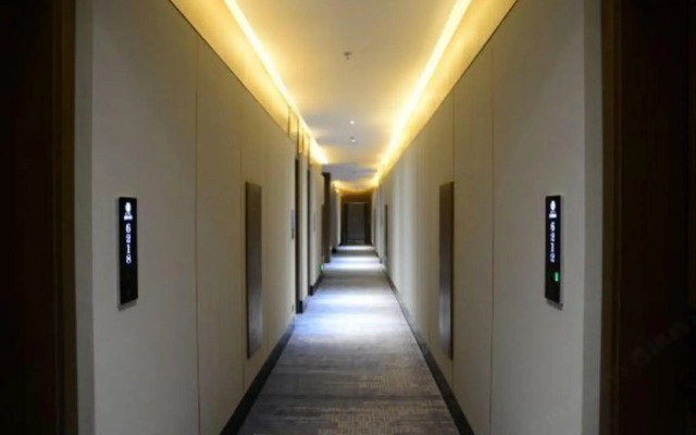 Yanshi Hotel