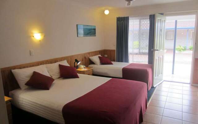 Twin Towns Motel