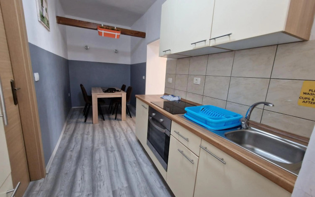 Secret Garden Apartment