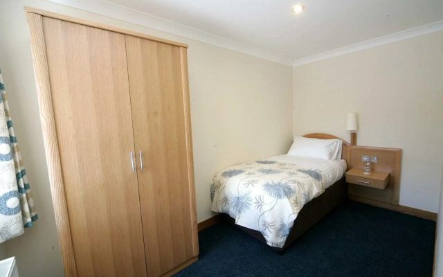 Woodland Bay Hotel