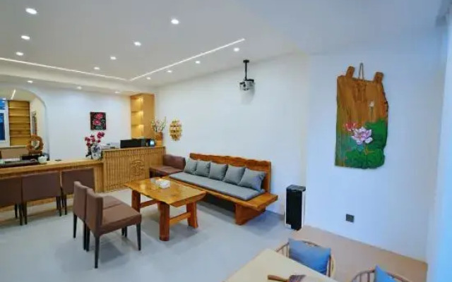 Lijiang Xiangyu Yuanjun Shiguang Homestay (Gucheng Branch)