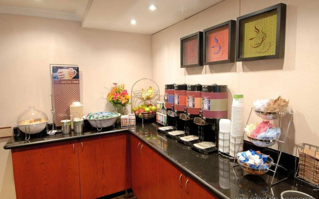 Hampton Inn and Suites by Hilton, Downtown Vancouver