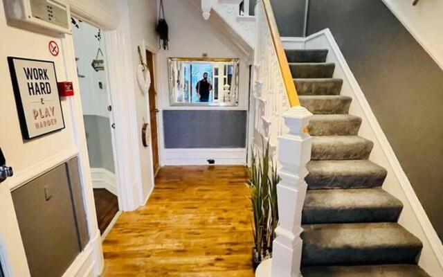 Stunning Apartment Sleeps up to 4 in Blackpool