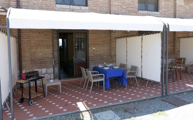 Attractive Apartment Near the Beach and the Clear Blue Sea