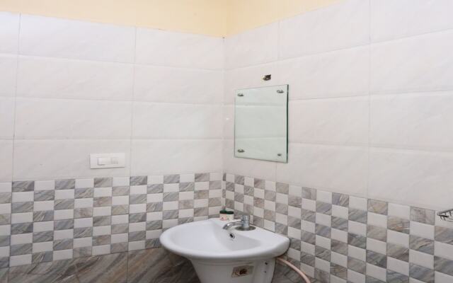 OYO 10716 Hotel Chingly Residency