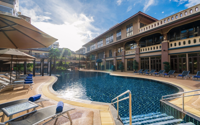 Novotel Phuket Vintage Park Resort