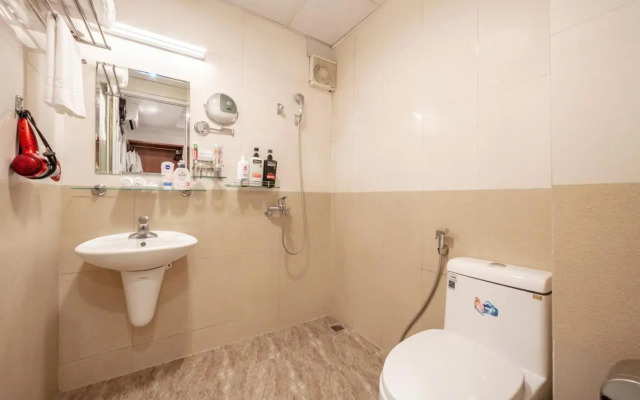 A25 Hotel - 46 Chau Long