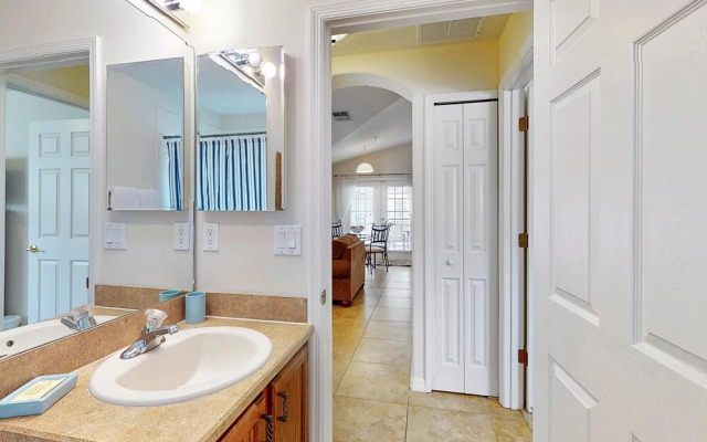 Anthea's Orange Tree Villa home