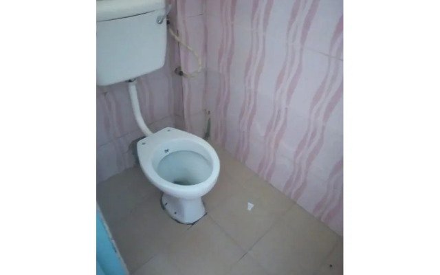 Kwiremia Hotel