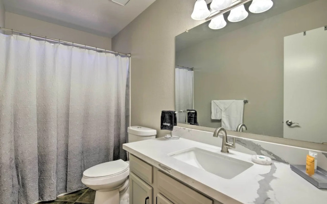 Gilbert Home w/ Private Pool & Putting Green!