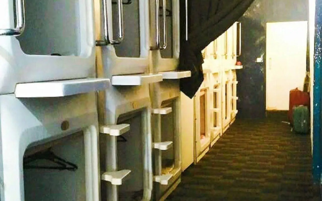 UFO Capsule Hotel