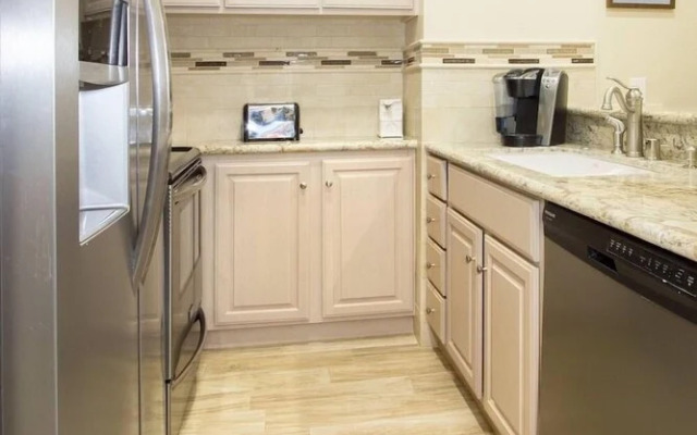 Summit #245 1 Br Condo