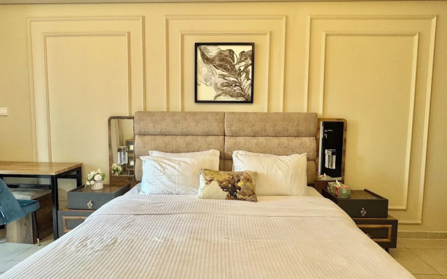 Cosmos Living 1 BR Suite Near Dubai Mari