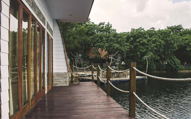 Kanaka Lake Villa