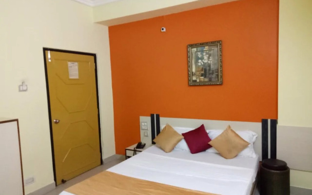 Hotel Trimurti Heights