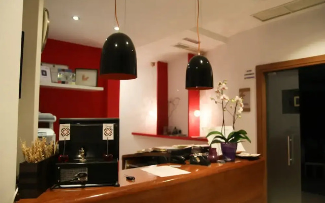 Hostal Albany Ancha