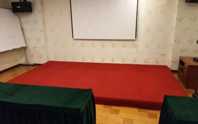 Hongji Hotel