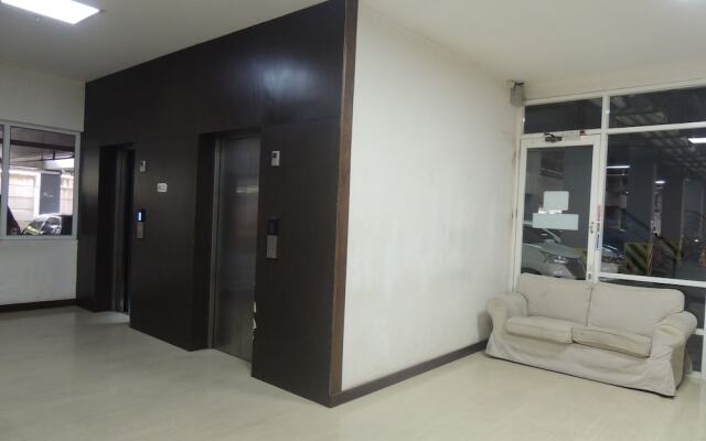 V Apartment