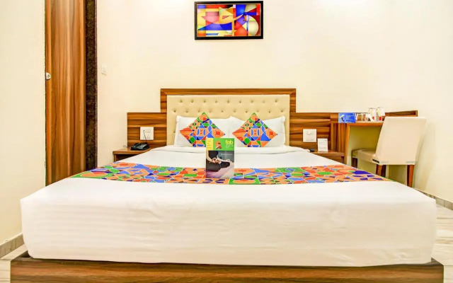 OYO 13614 Hotel Axis International