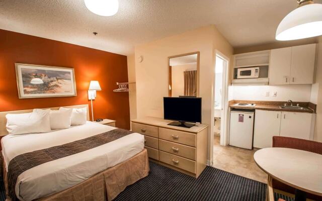 Suburban Studios Stuart near Federal Hwy 1