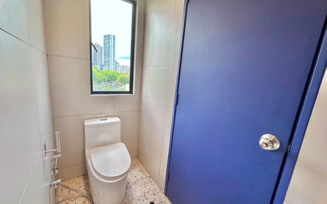 Ukiyo Hotel by manatidur