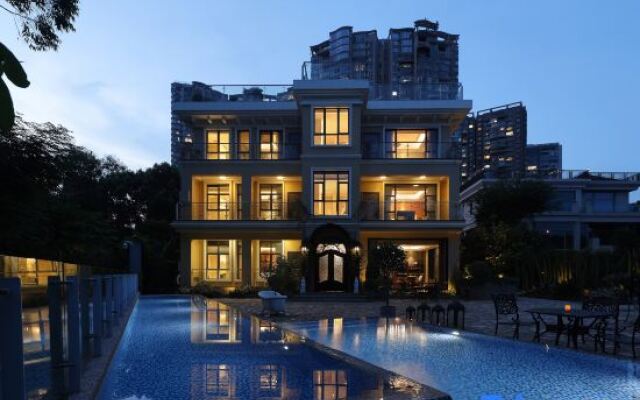 Seaside Seclusive Mansion