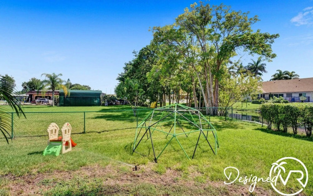 Casa Mila 7BR with Private Heated POOL