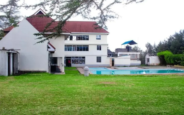 Esiram Hotel Narok