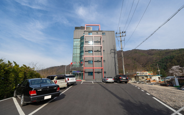 Cheongpyeong Pine Hotel